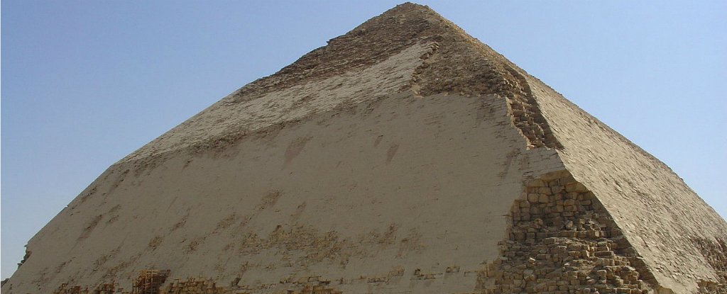 BentPyramid_web_1024.jpg