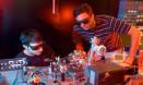 Levitation: better with 3 lasers