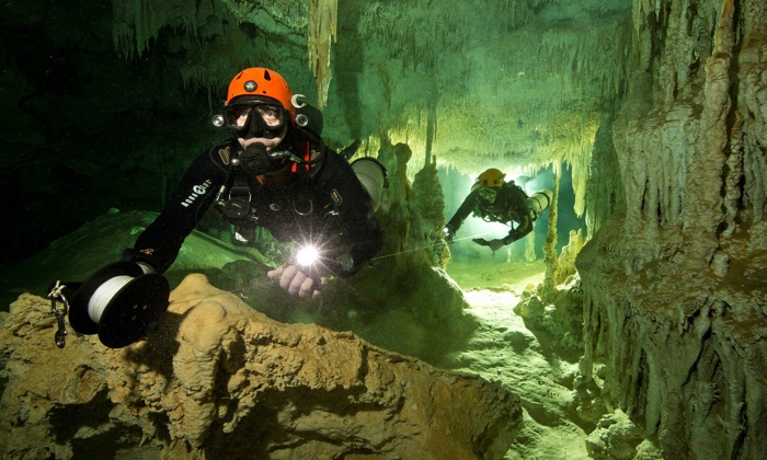divers lost caves