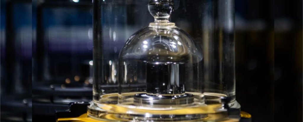 it-s-official-the-definition-of-a-kilogram-has-changed-sciencealert