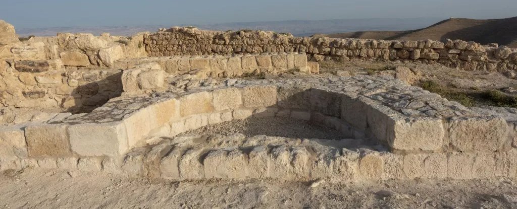 Archaeologists believe that this niche represents the remains of the throne of Herod Antipas. 