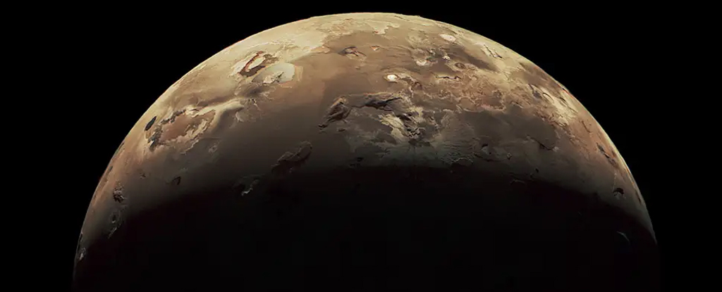 Juno Spacecraft Captures Real-Time Image of Volcanic Activity on Io During Close Encounter