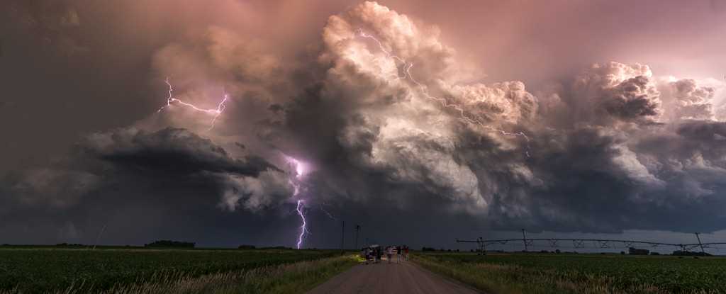 Lightning Strikes More Often in Skies Full of Pollution, Study Shows : ScienceAlert