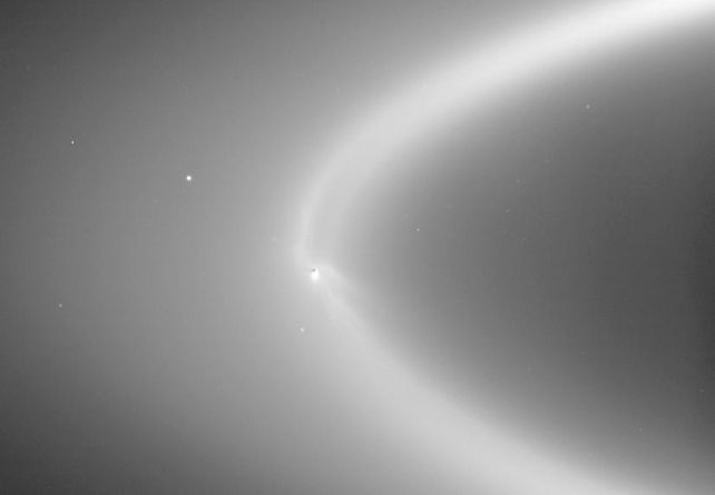 enceladus e ring body