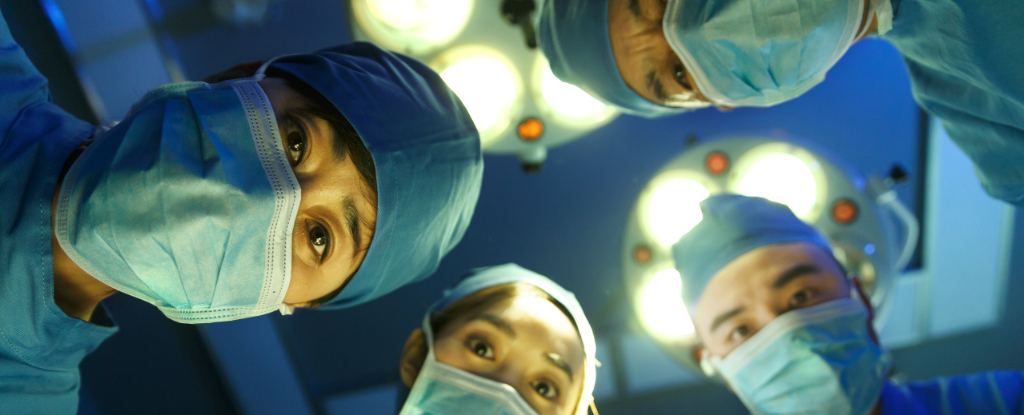 New Era in Surgery Has Patients Stay Awake During Kidney Transplants