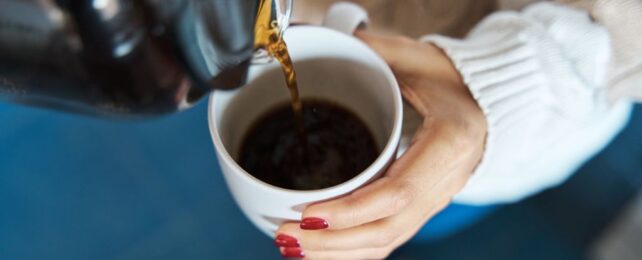 Some Coffee And Tea Drinkers Could Be Lowering Their Risk of Dementia