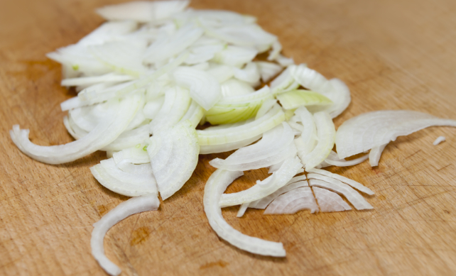 onion slivers