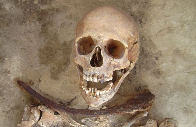 Eerie "Vampire Burials" Conducted Through History to Prevent The Dead From Rising