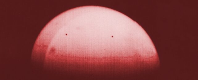 Red Image Of Mars