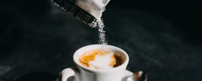 Sugar pouring