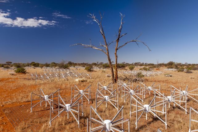 Weird Signal Detected by Radio Telescope Was a TV Broadcast Bouncing Off an Airplane